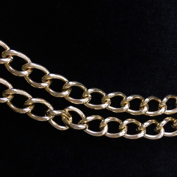 Vintage Gold Tone Chain Necklace - Picture 3 of 4